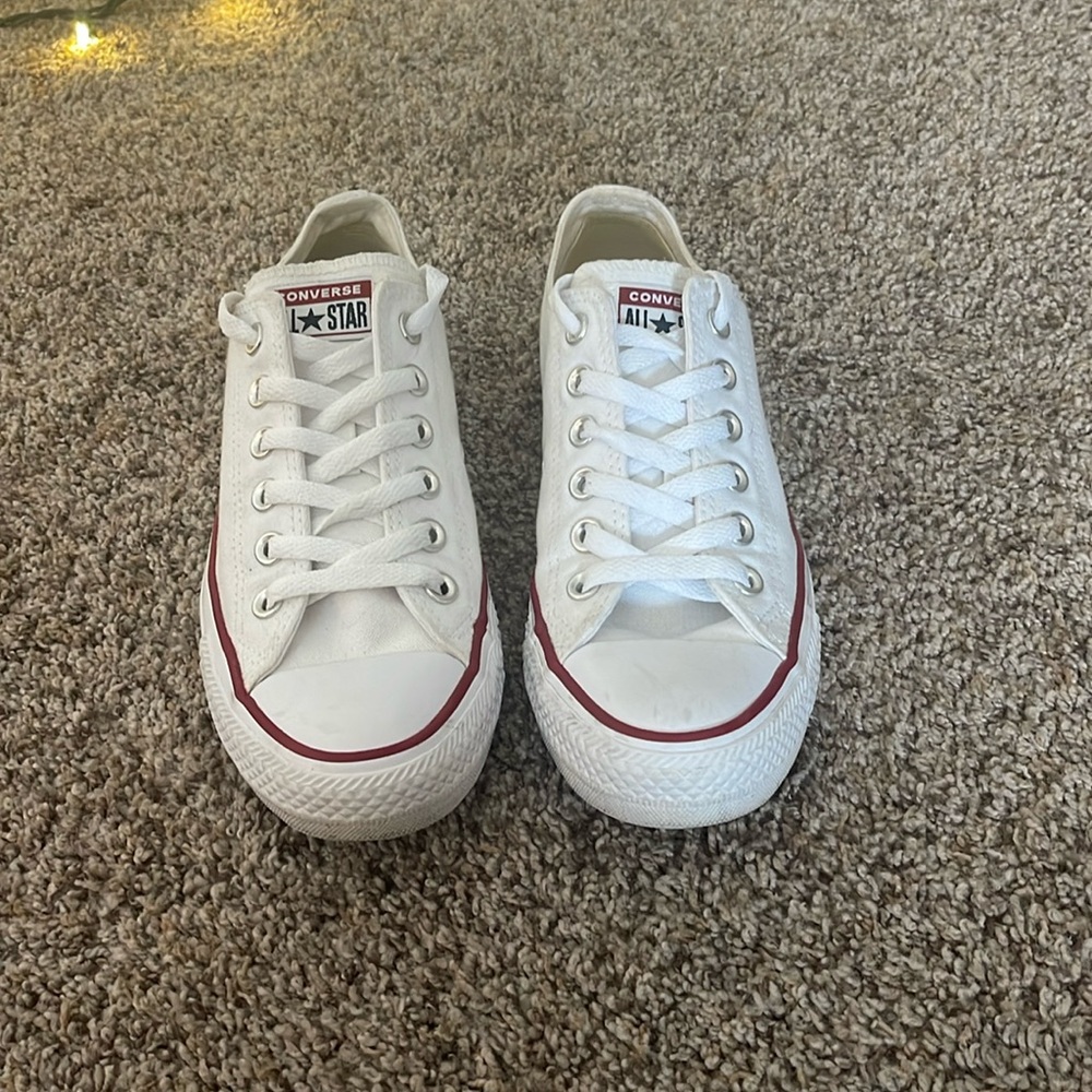 White Converse🤍